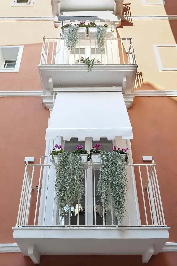 Porta Piccola Luxury Home Bari Guest house